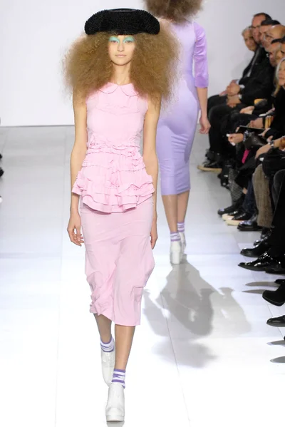 Look 3